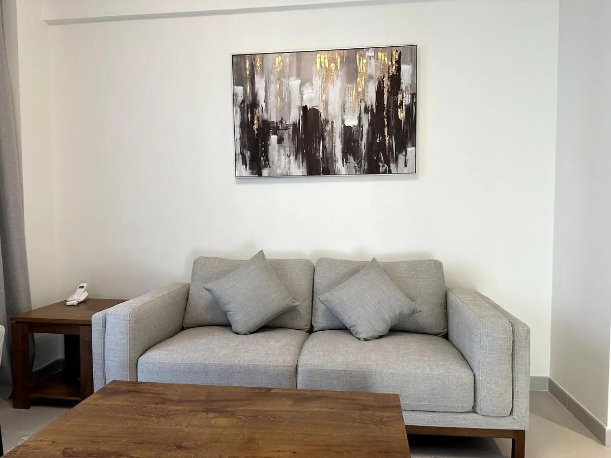 Amakin Bayshore Creek Beach Dubai Apartment